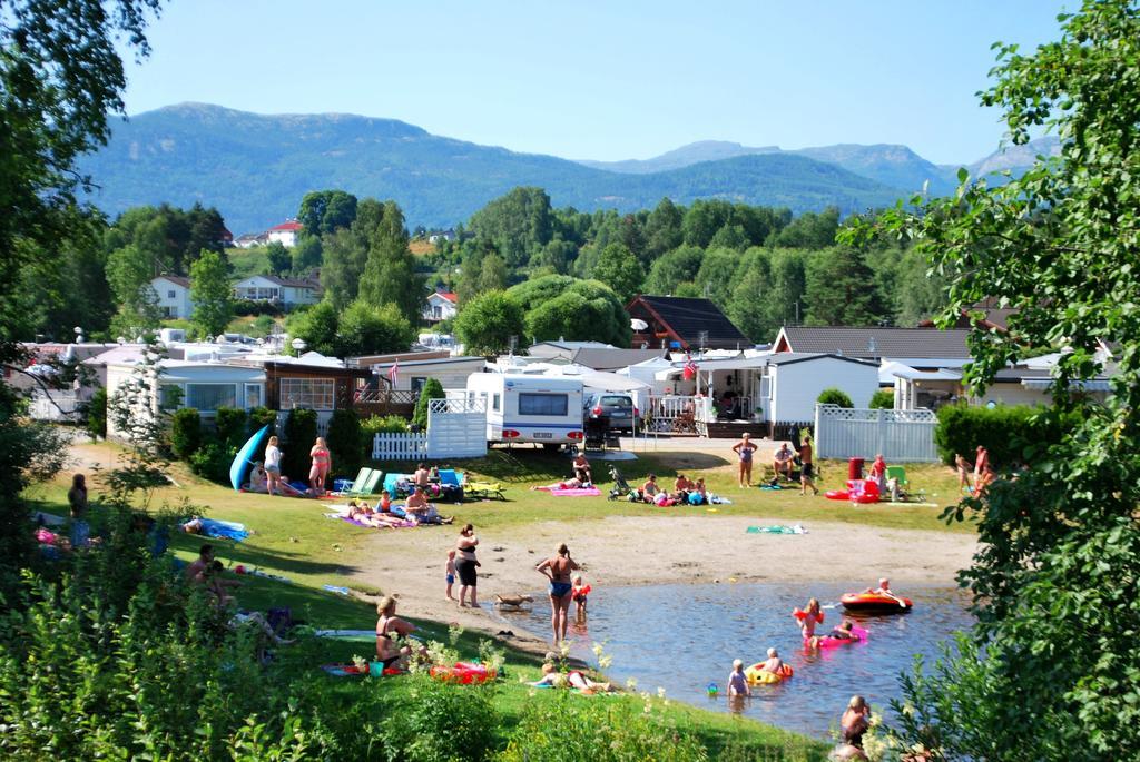 Beveroya Hytteutleie Og Camping Бо Екстериор снимка