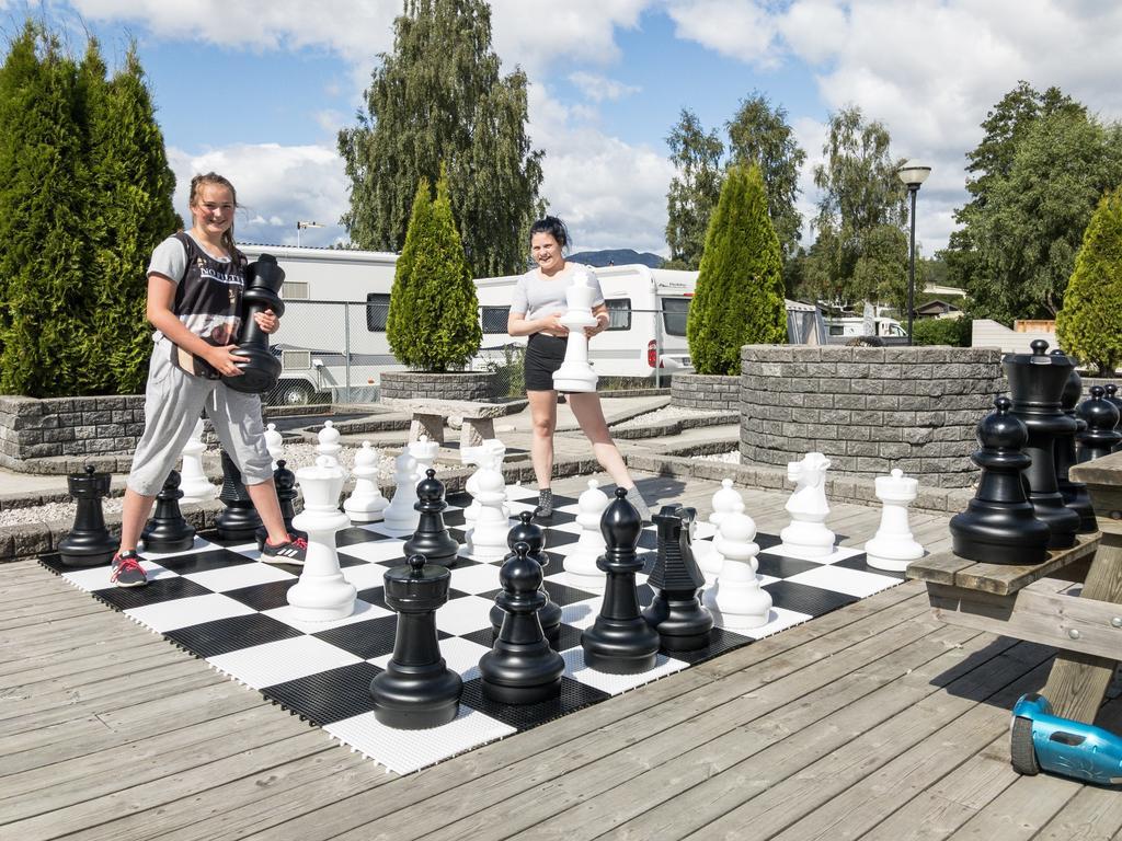 Beveroya Hytteutleie Og Camping Бо Екстериор снимка