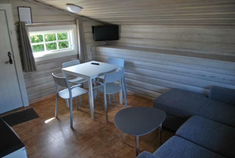 Beveroya Hytteutleie Og Camping Бо Екстериор снимка